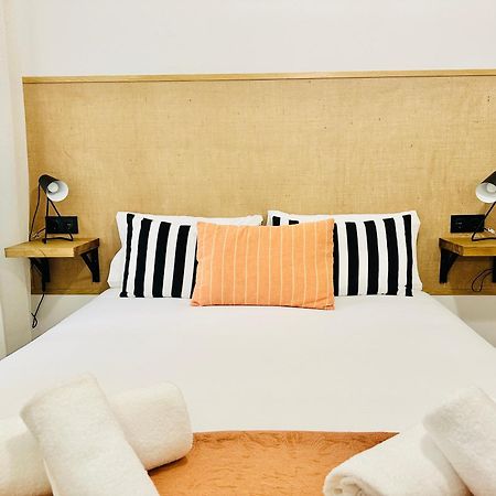 Autentic Boutique Moncloa Madrid Luaran gambar