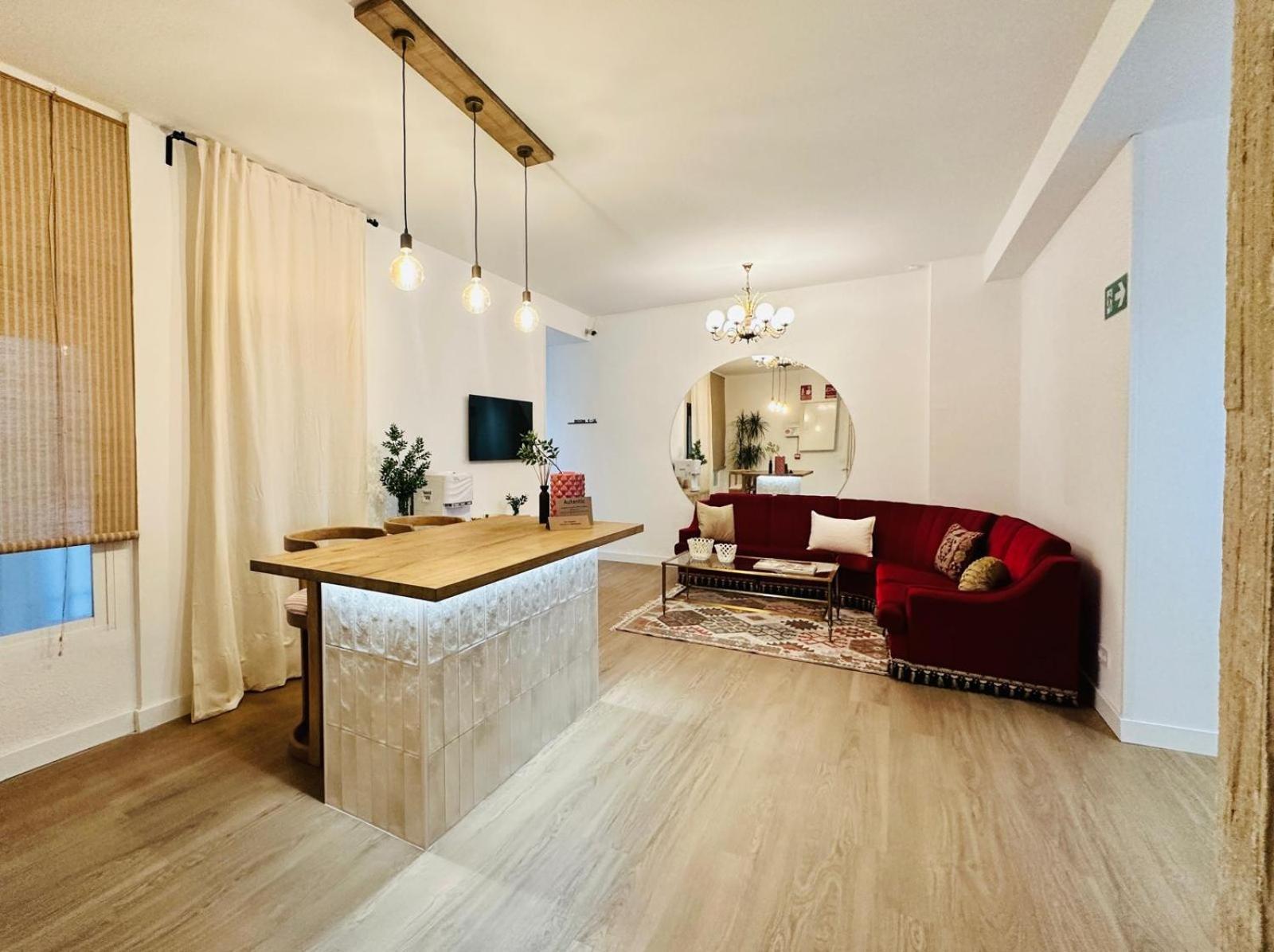 Autentic Boutique Moncloa Madrid Luaran gambar